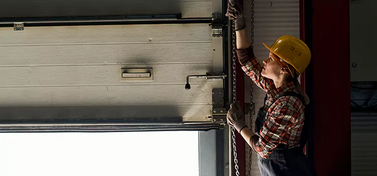 Addressing Common Garage Door Stoppage Issues in Apple Valley, CA